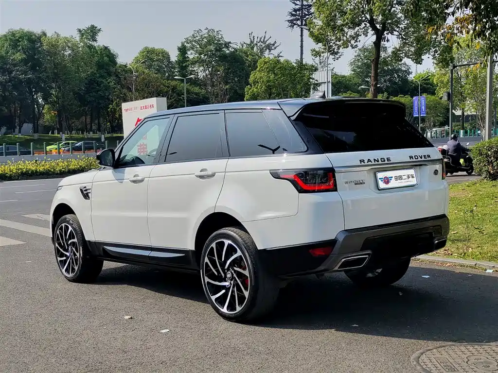 Land Rover Range Rover Sport PHEV 2018 Model P400e фото 4