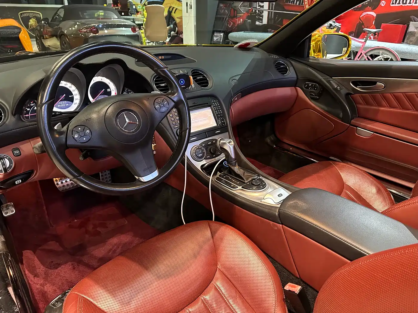 Mercedes-Benz SL-Class 2011 SL 300 Grand Edition фото 5