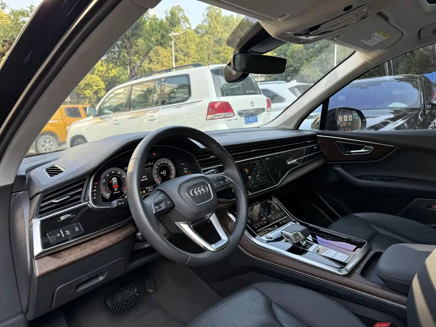 AUDI Q7