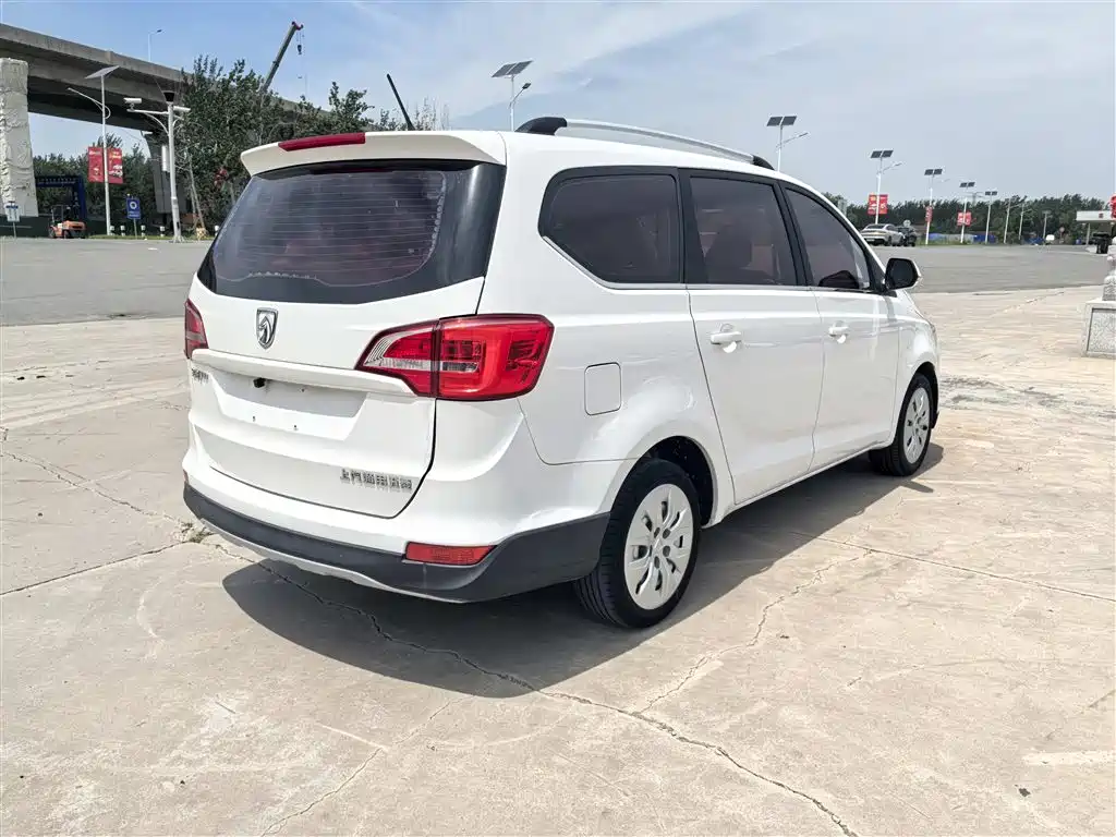 Baojun 730 2019 2016 1.5L Manual Premium 7-Seater (China V)