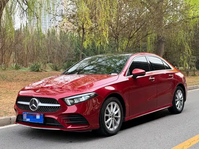 MERCEDES-BENZ A CLASS