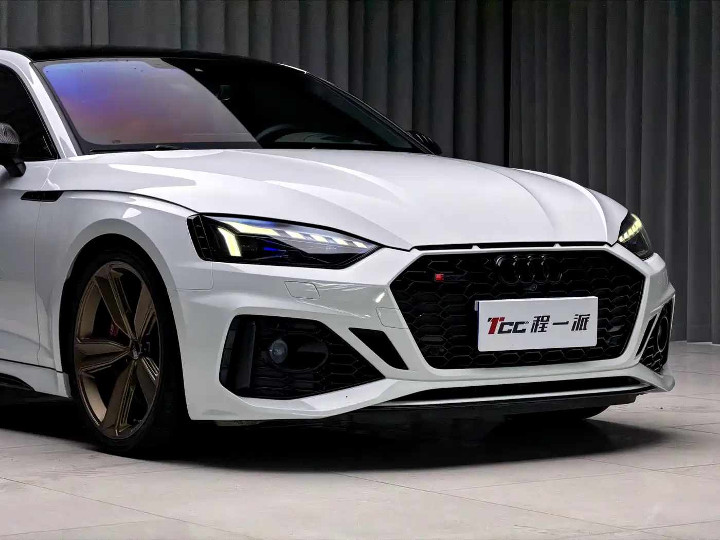 Photo 8 - Audi RS 5