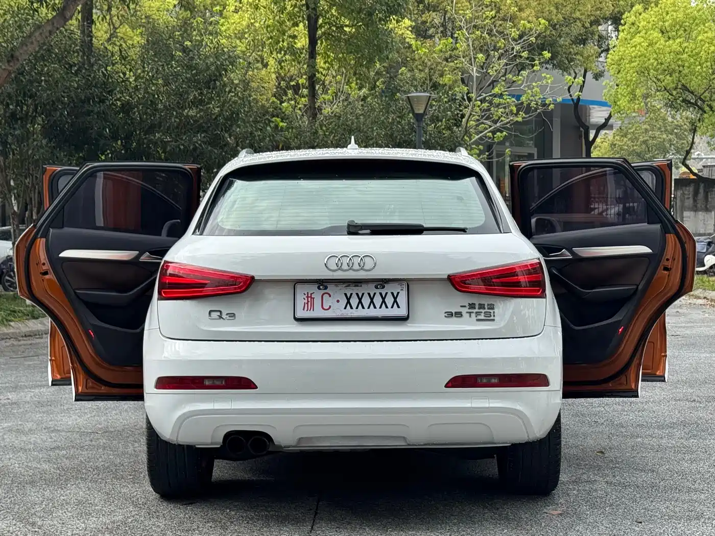 Audi Q3 2013 40 TFSI quattro Luxury Model фото 18