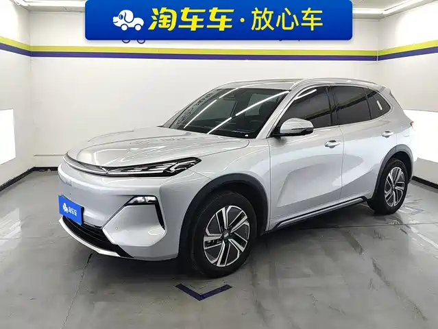 Geely Galaxy Galaxy Starship 7 EM-i 2025