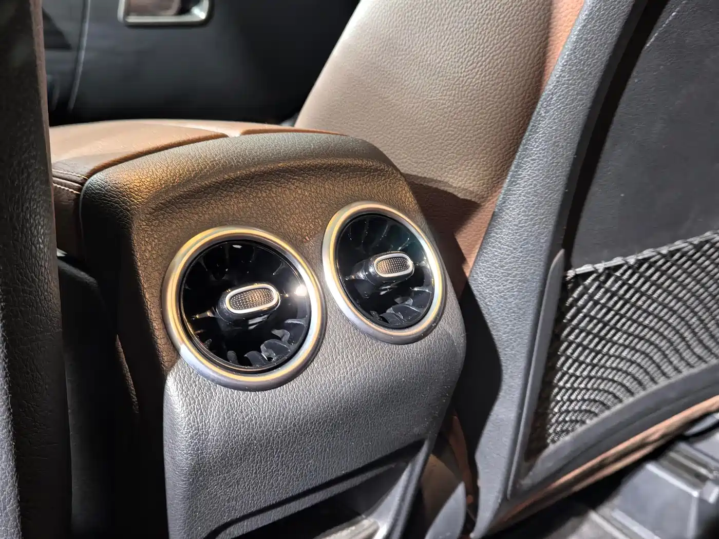 Mercedes-Benz GLB 2024 GLB 200 Dynamic фото 10