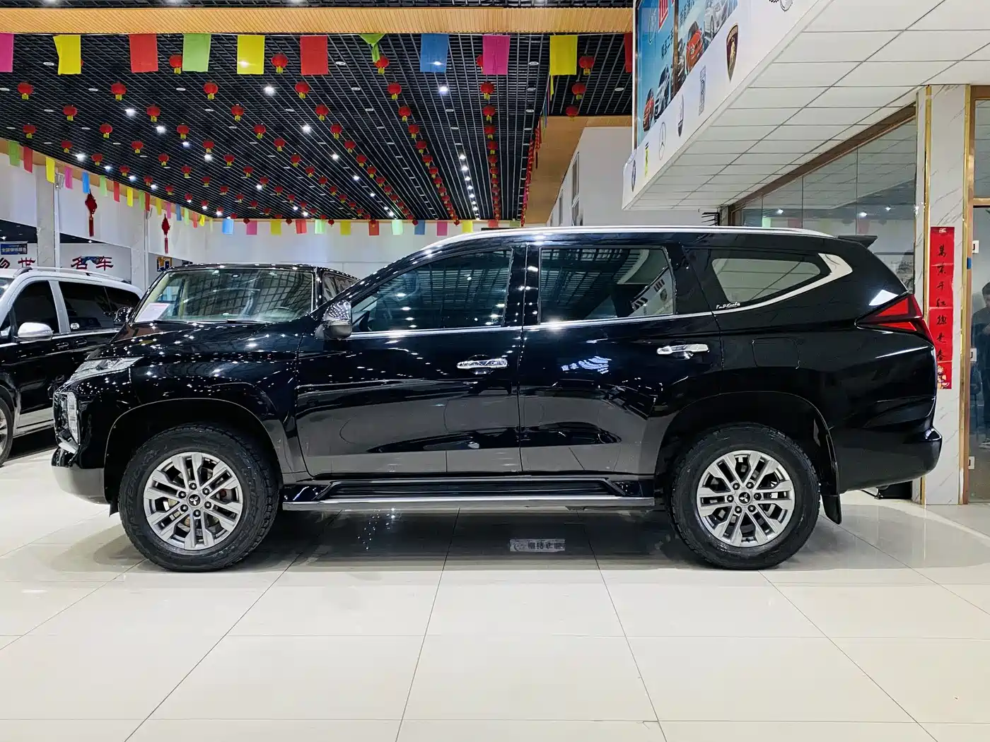 Mitsubishi Pajero Sport (Import) 2020 3.0L Luxury Edition фото 2