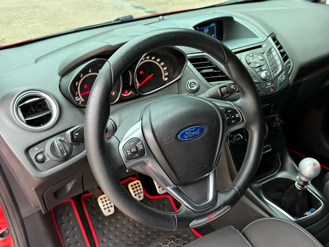 Ford Fiesta (Import) 2013 2013 1.6T ST