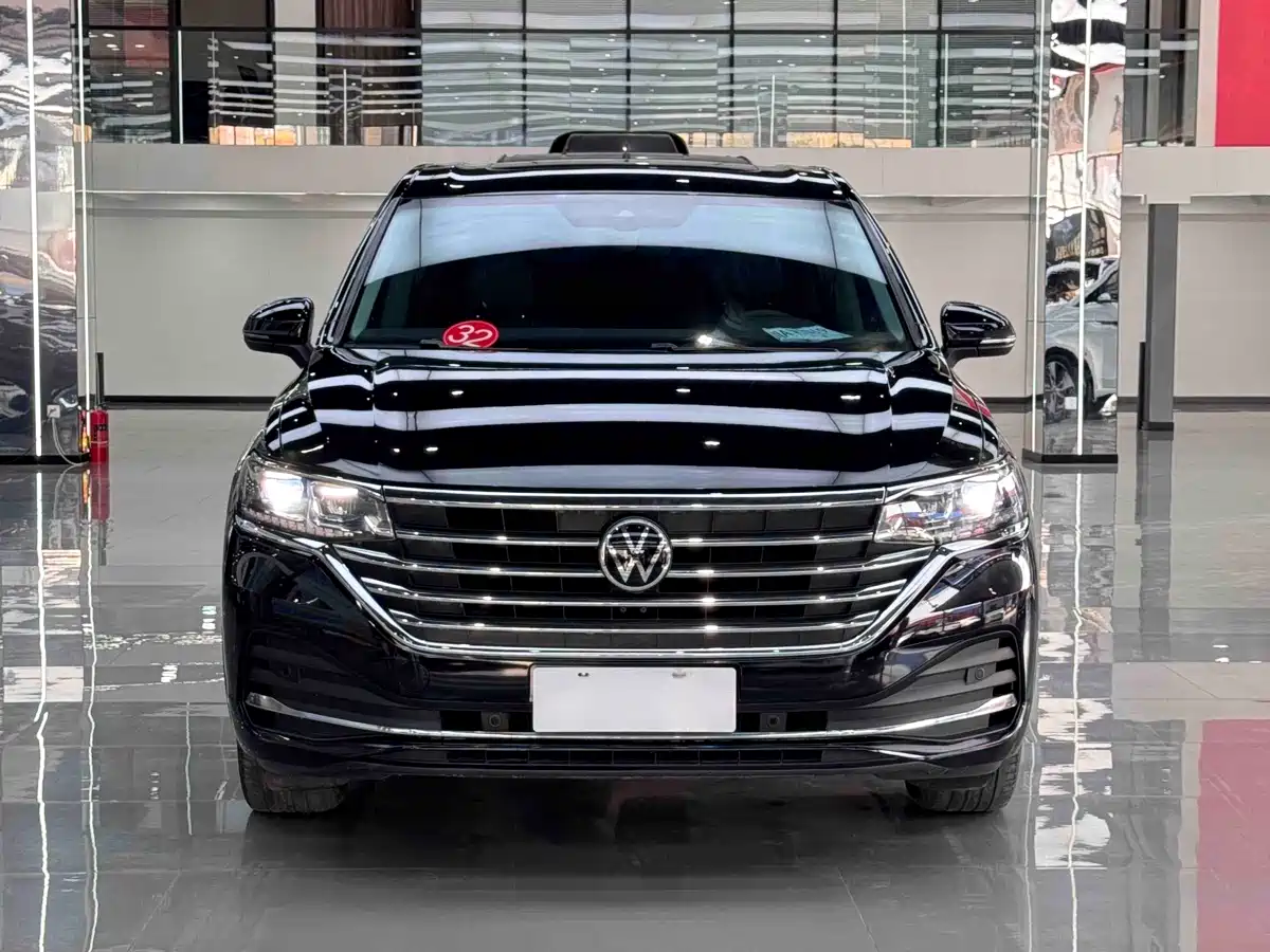 Volkswagen Viloran 2023 380TSI Premium Edition фото 2