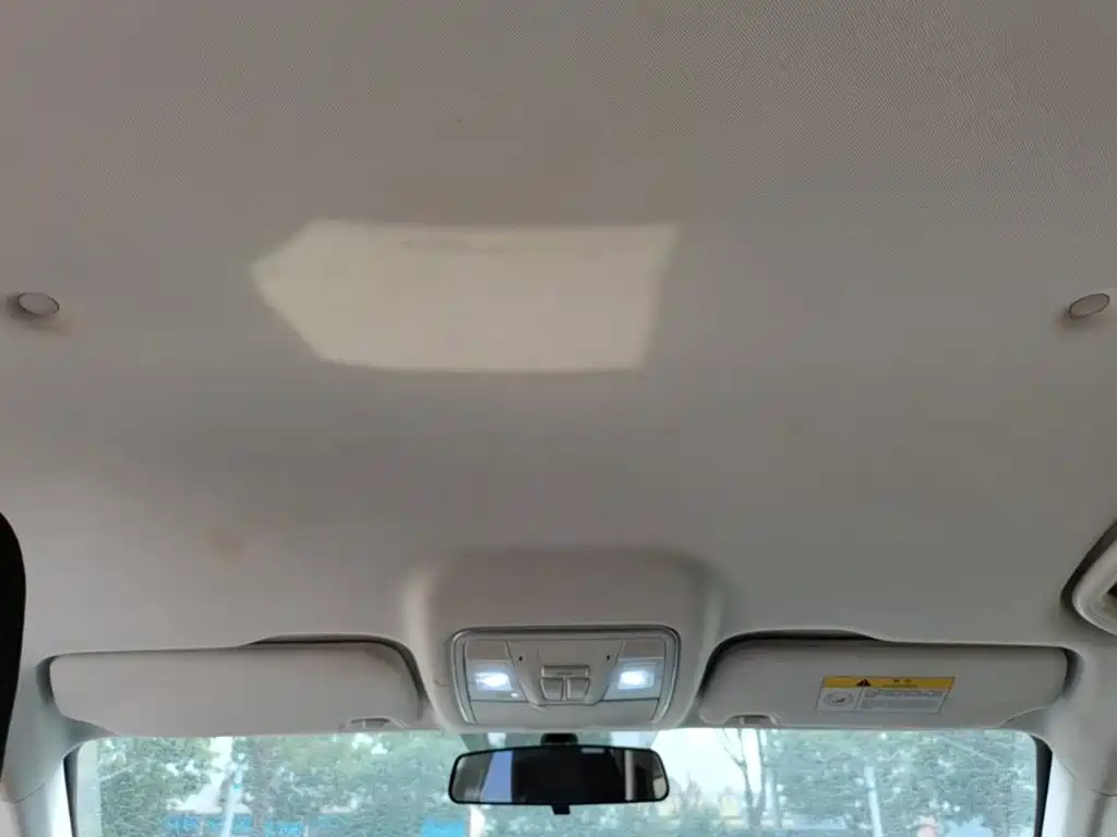 Фото 18 - Changan Oshan X7
