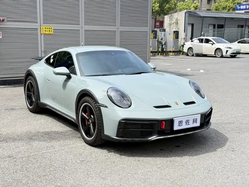Фото 4 - Porsche 911
