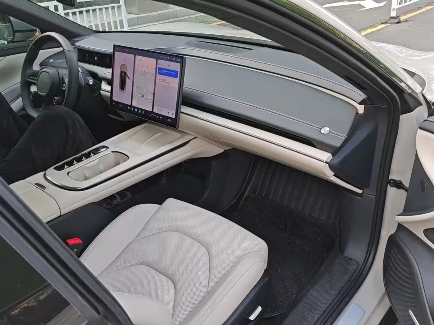 Фото 2 - Xiaomi Auto Xiaomi SU7
