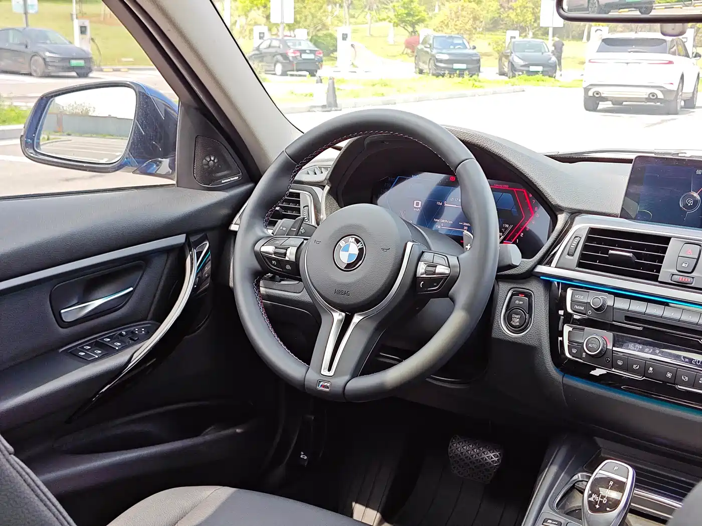 BMW 3 Series 2017 320Li M Sport фото 8
