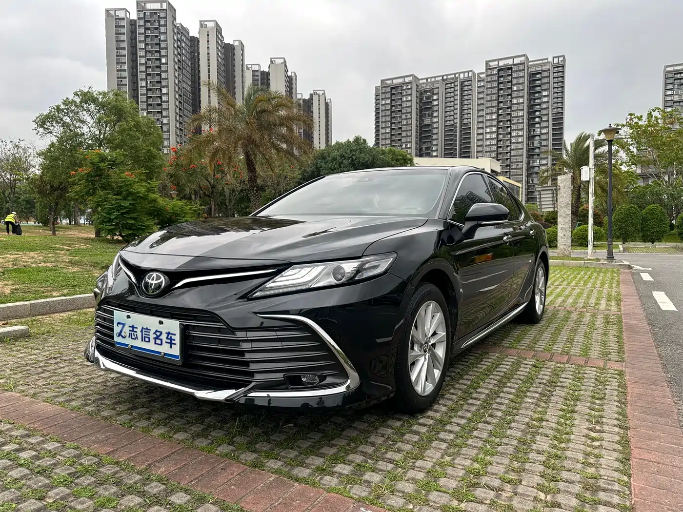 Toyota Camry 2023 2.0G Luxury Edition фото 17