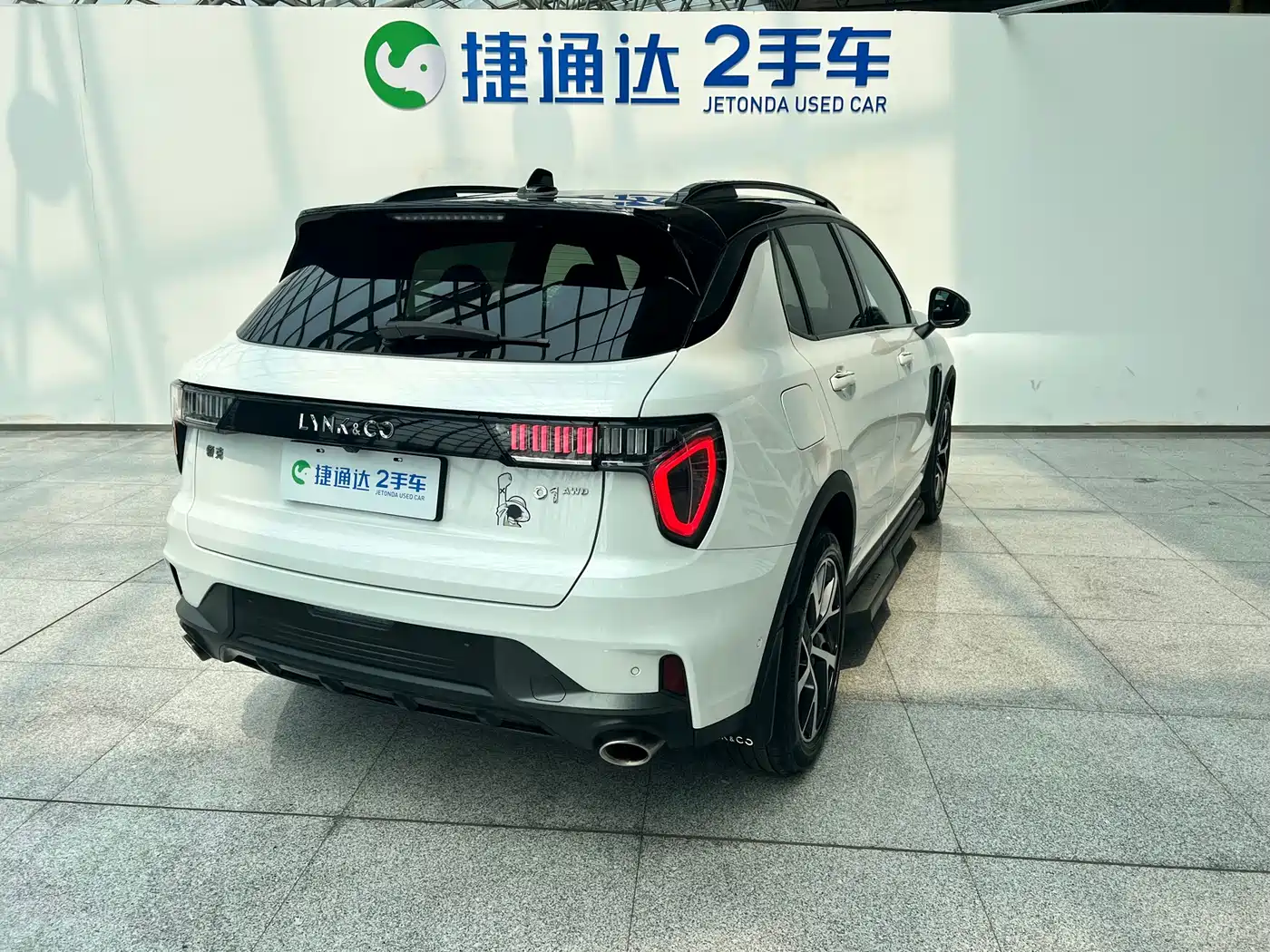 Lynk & Co 01 2021 2.0TD AWD Halo Sport фото 2