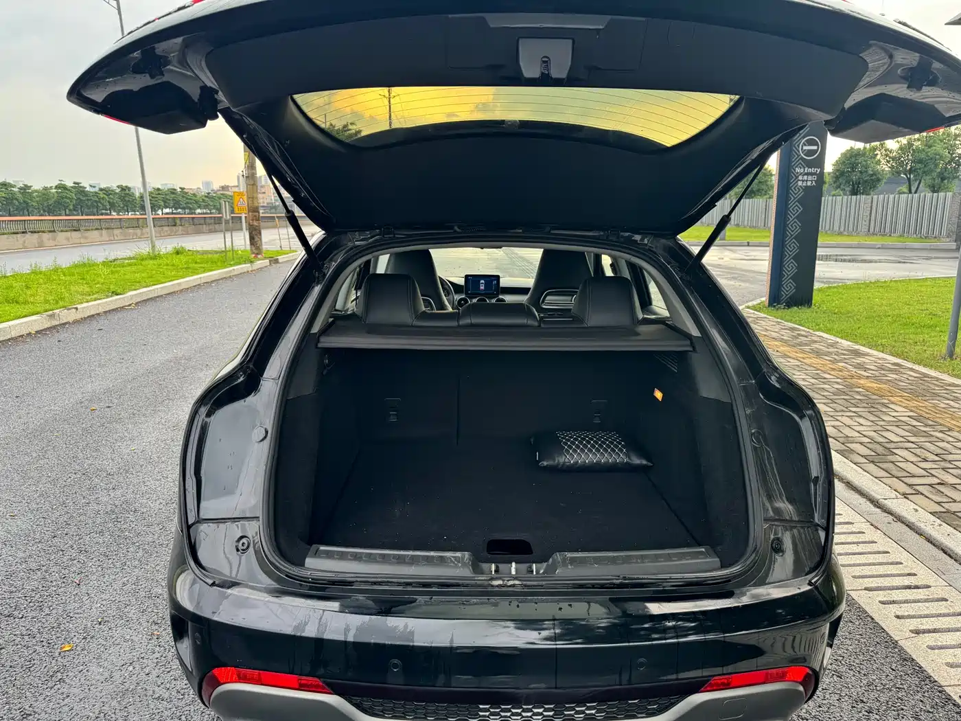 Junma MEET 3 (Meitu 3) 2018 2018 1.5T CVT Comfort Edition