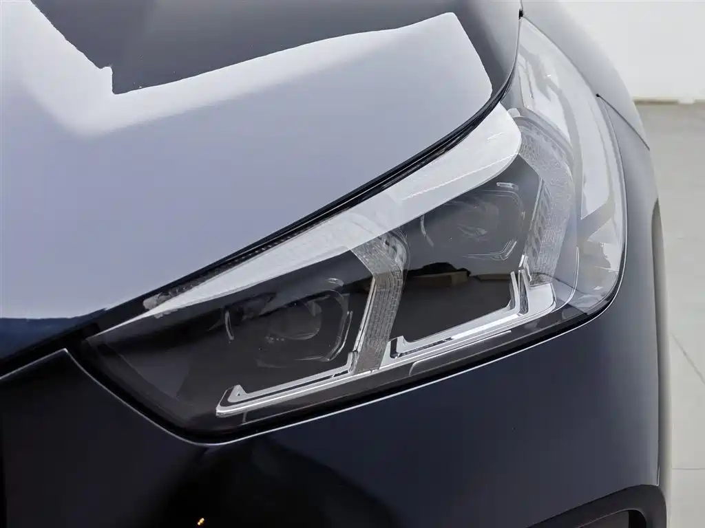 BMW X1 2023 sDrive25Li M Sport Package фото 7
