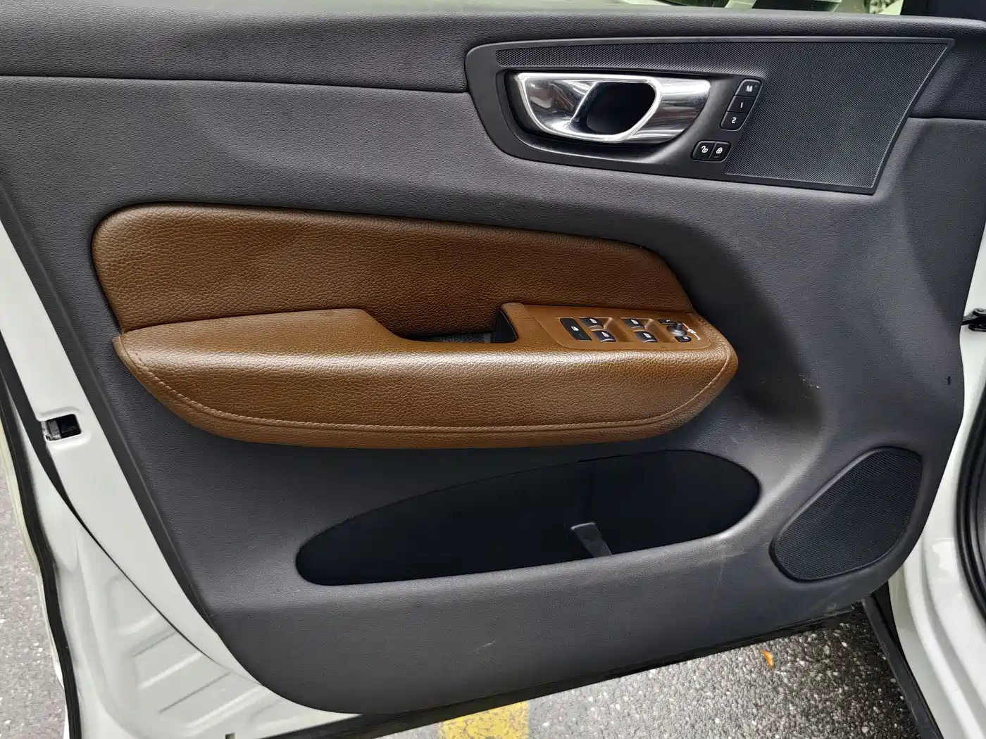 Фото 16 - Volvo XC60