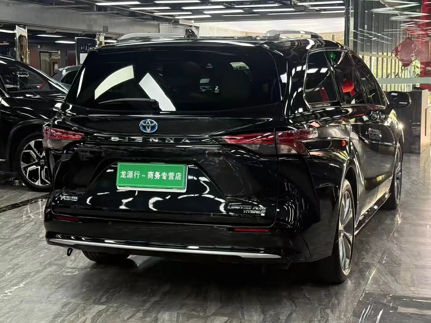 Toyota Sienna 2021 2.5L Hybrid Ultimate Edition фото 11