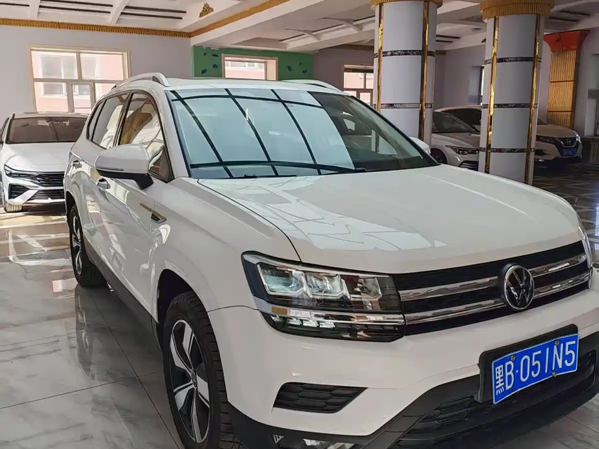 Volkswagen Tharu 2021 Model 280TSI 2WD Luxury Edition фото 3