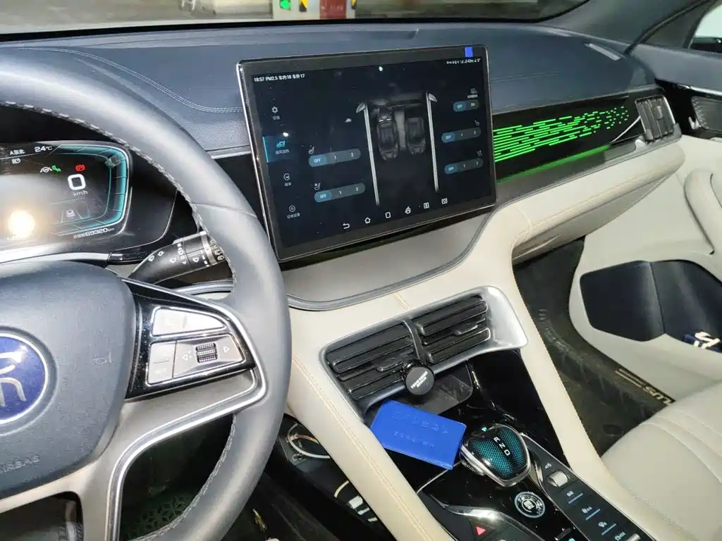 Фото 9 - BYD Song PLUS PHEV