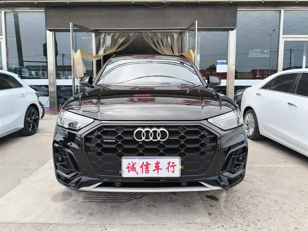 Audi Q5L 2023 40T Luxury Dynamic фото 2
