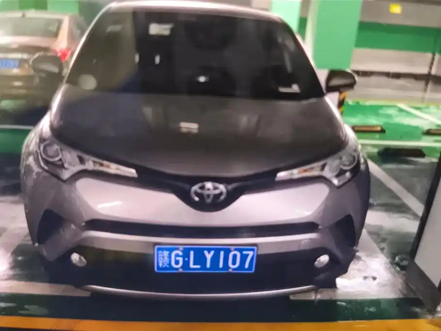 Toyota IZOA 2018 2.0L Sport Edition China VI фото 5