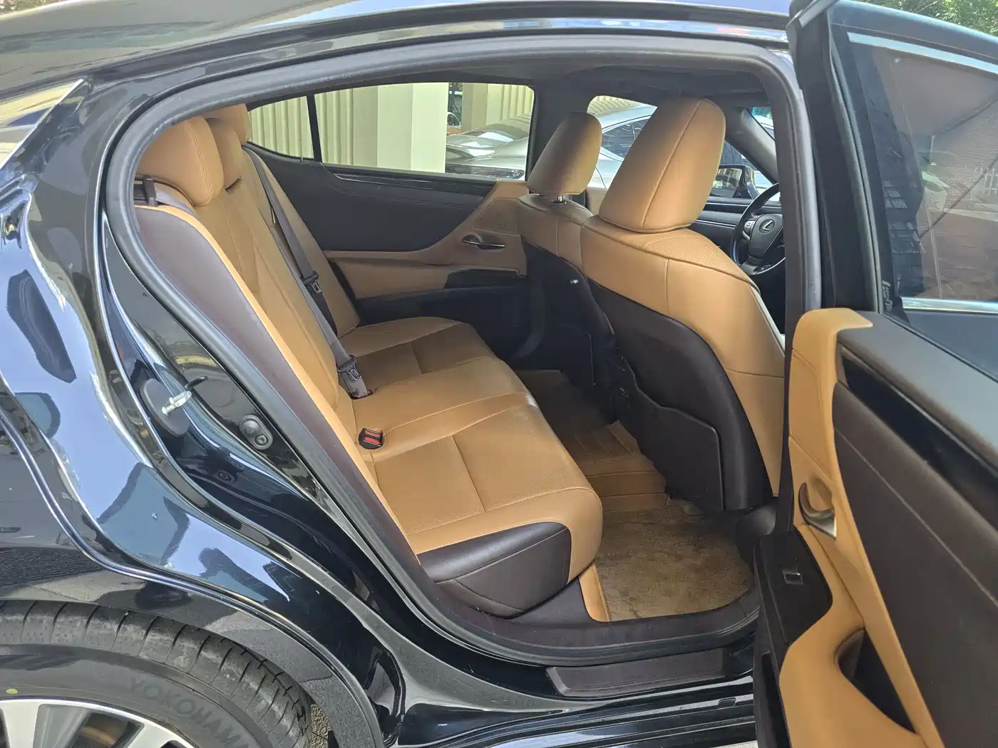 Lexus ES 2020 200 Excellence фото 9
