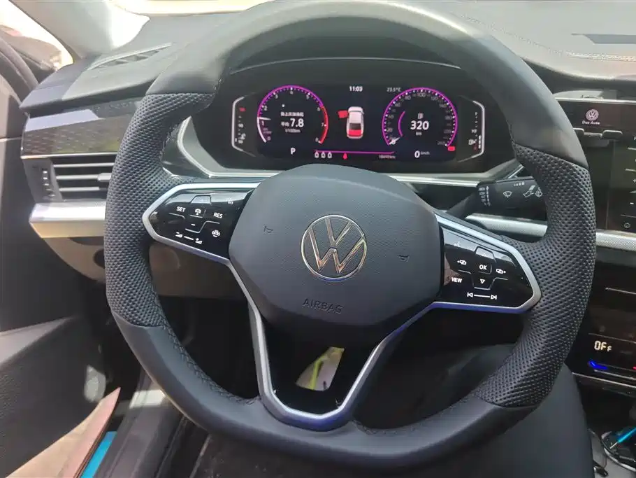Volkswagen Passat 2024 380TSI Starlight Dragon Soaring Edition фото 15