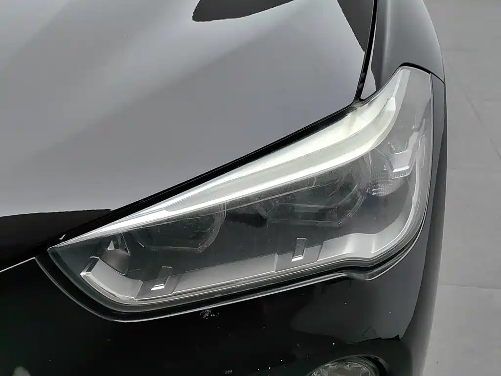 Фото 7 - BMW X1
