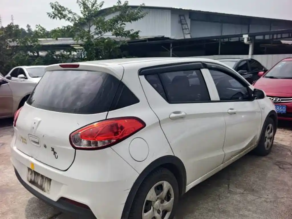 Фото 3 - Baojun 310