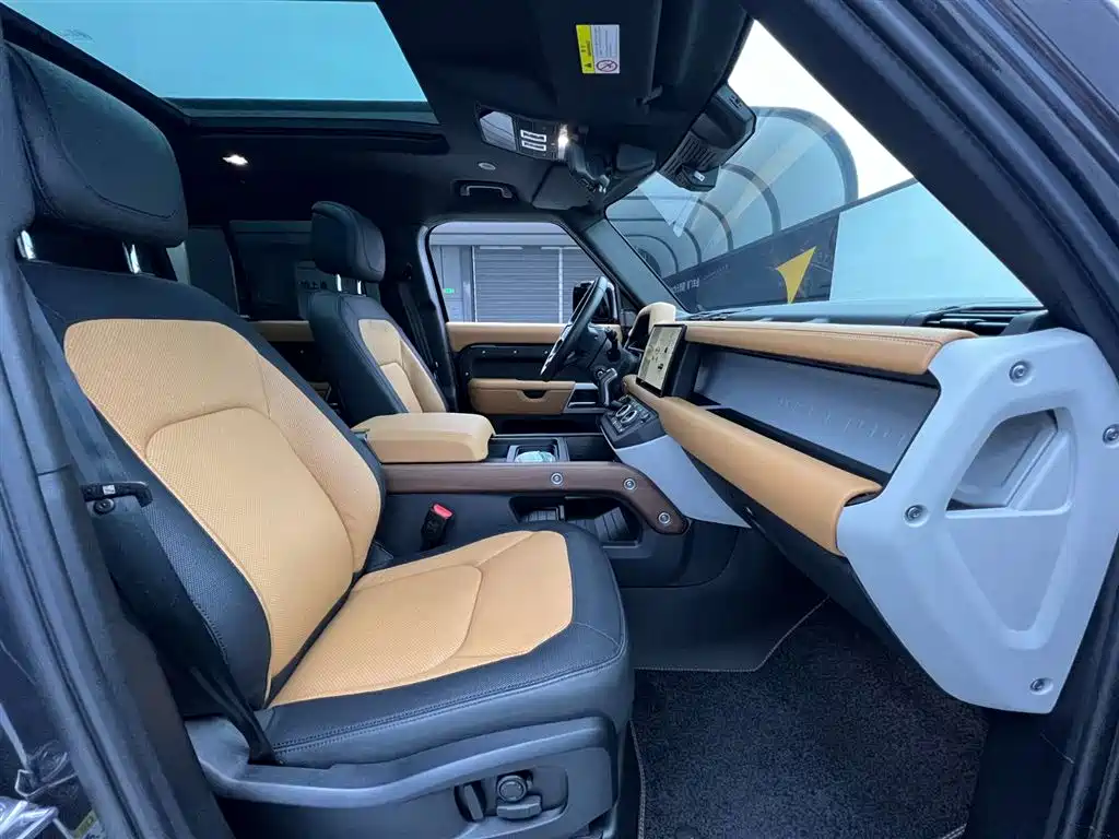 Land Rover Defender 2024 110 3.0T P400 X-DYNAMIC HSE фото 18
