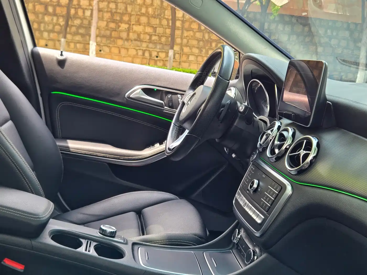 Mercedes-Benz GLA 2018 GLA 220 4MATIC Sport фото 16