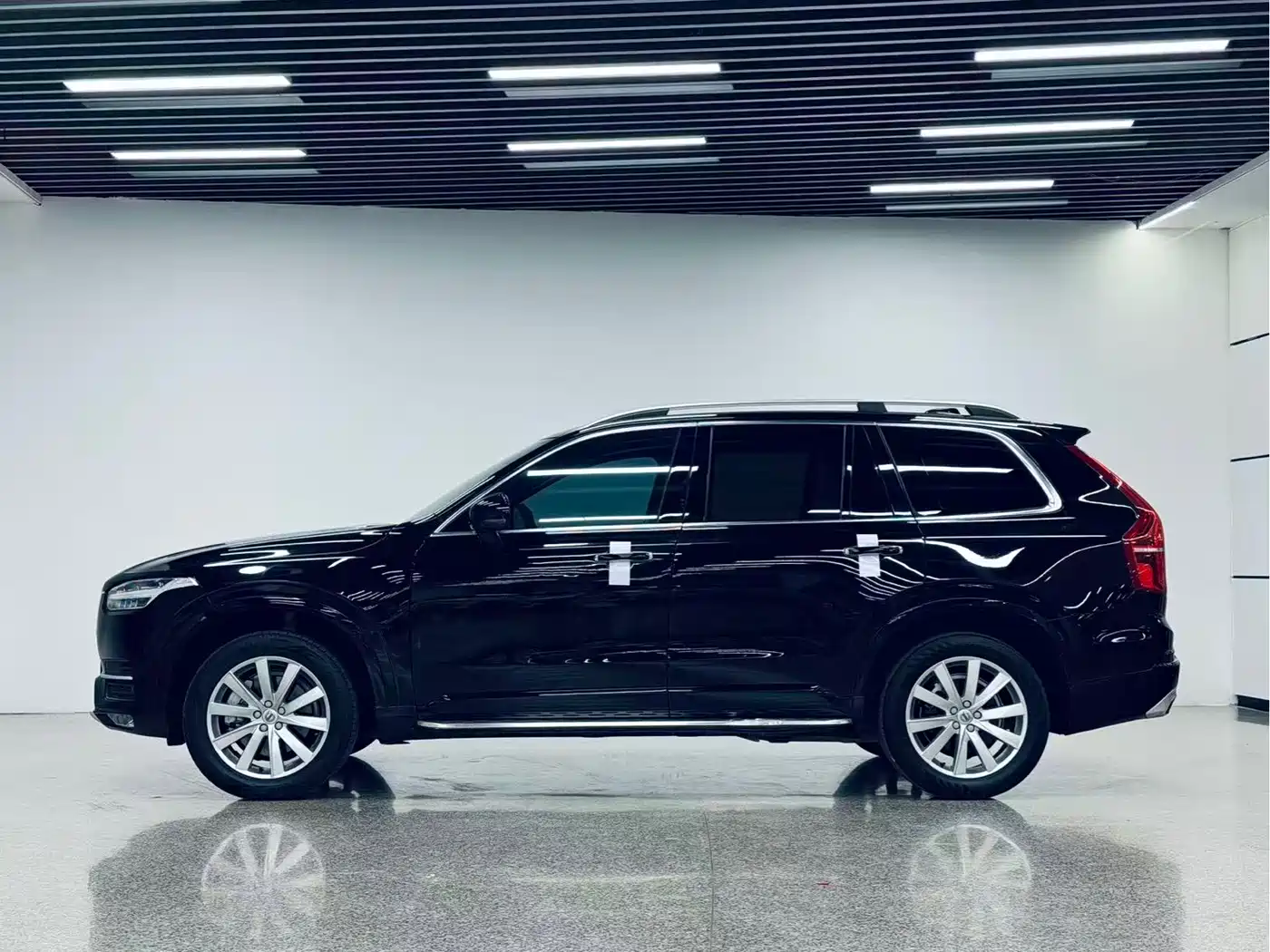 Фото 2 - Volvo XC90