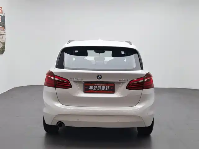 BMW 2 Series Touring 2016 218i Fashion Model — фото 4