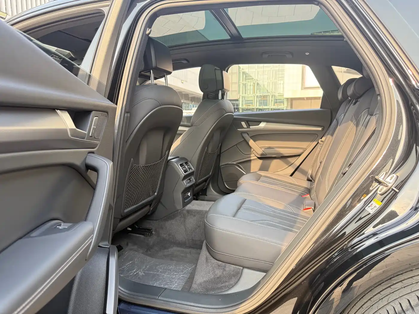 Audi Q5L 2024 Model 40 TFSI Luxury Dynamic фото 23