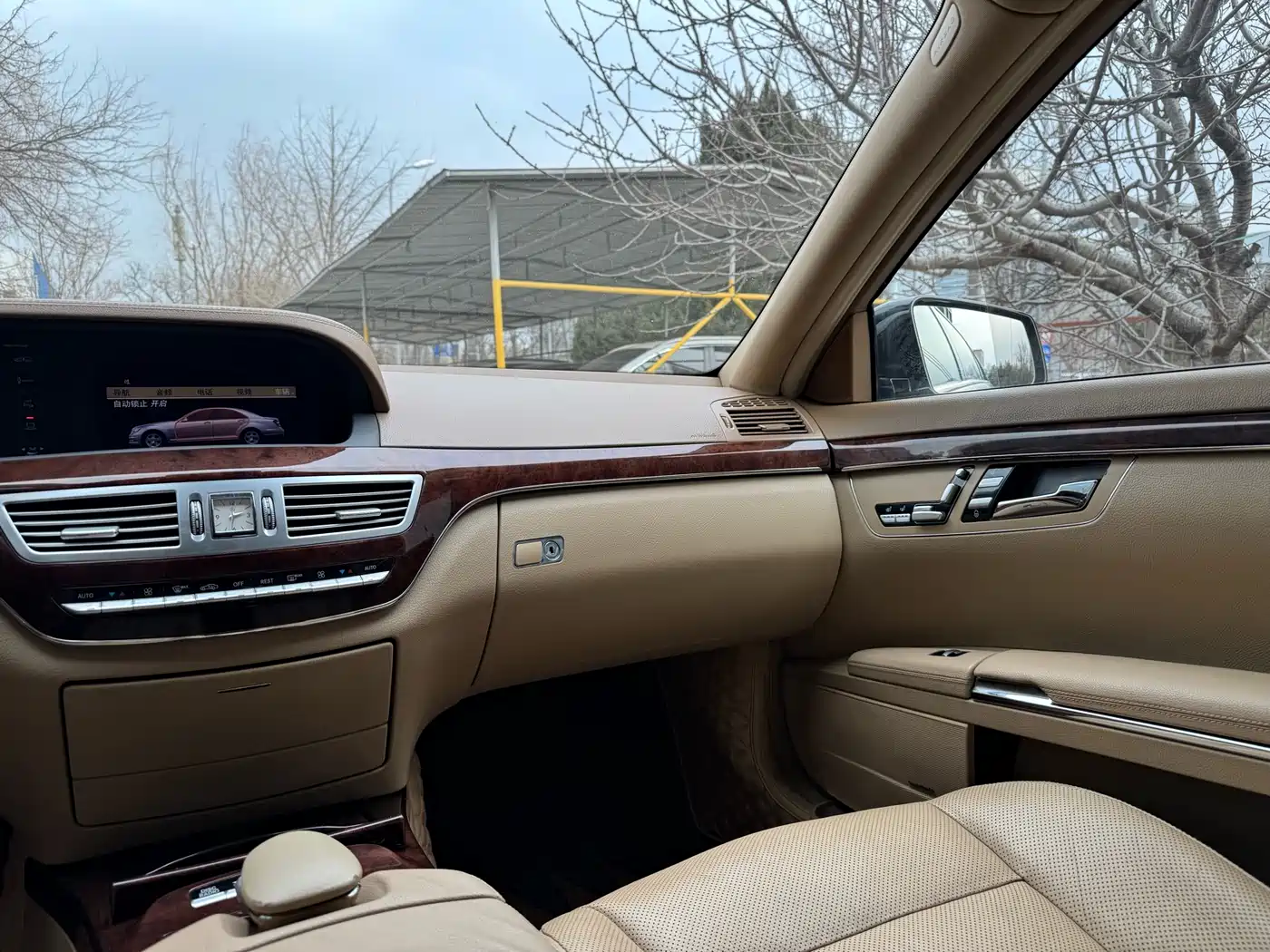 Mercedes-Benz S-Class 2012 S 300 L Luxury Grand Edition фото 12