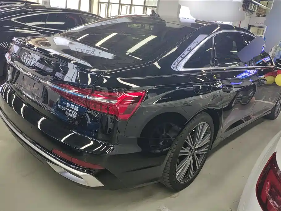 Audi A6L 2023 55 TFSI quattro Flagship Dynamic фото 3