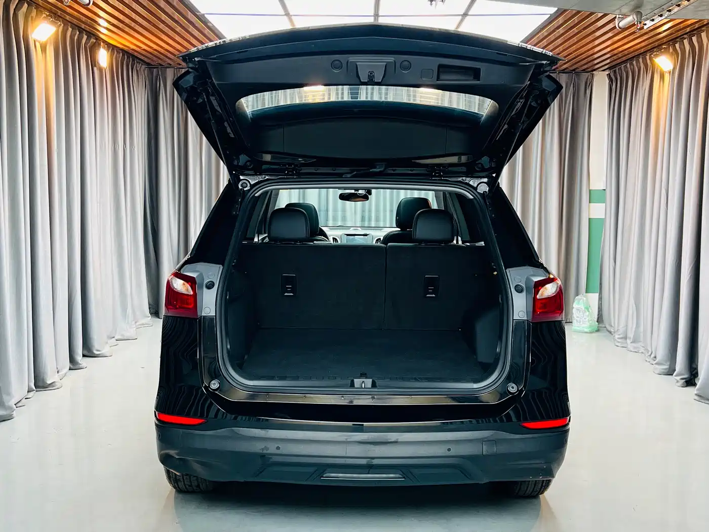 Chevrolet Equinox 2018 535T Automatic Galloping Edition фото 6