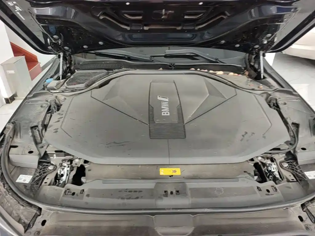 BMW i5 2025 2025 eDrive 35L M Sport Package