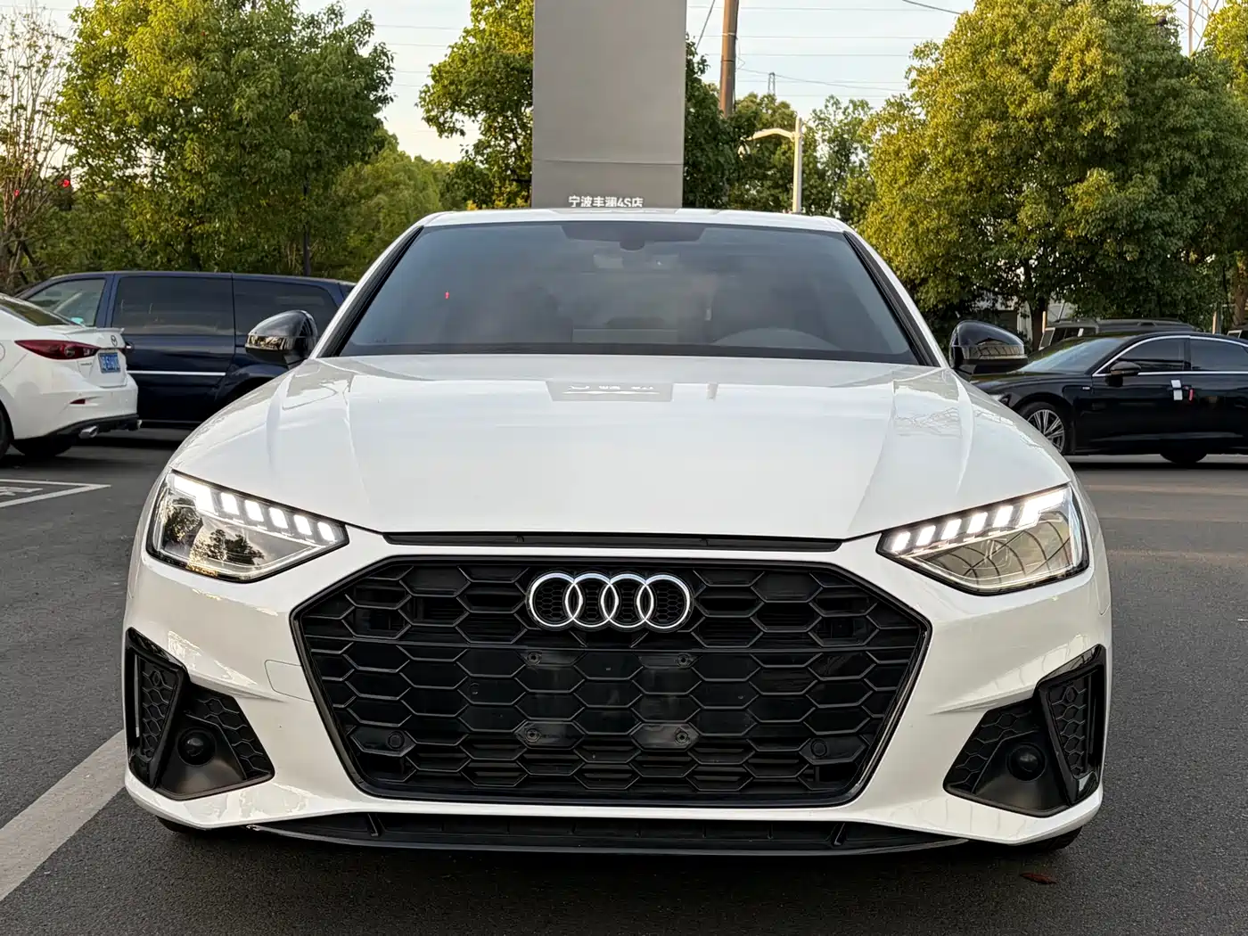 Audi A4L 2024 40 TFSI Luxury Dynamic фото 2