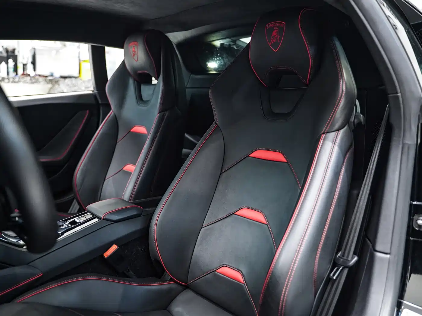 LAMBORGHINI HURACÁN