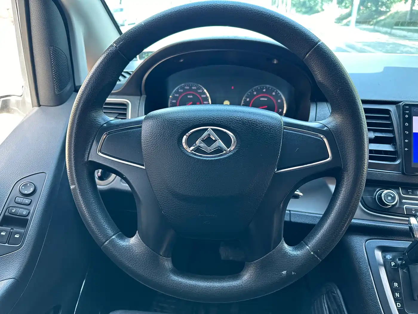 SAIC Maxus Maxus G10 2018 PLUS 2.0T Automatic Executive Edition фото 10