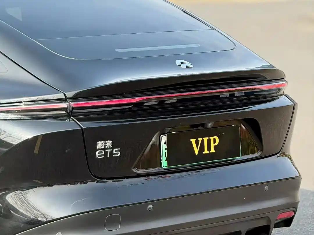 NIO NIO ET5