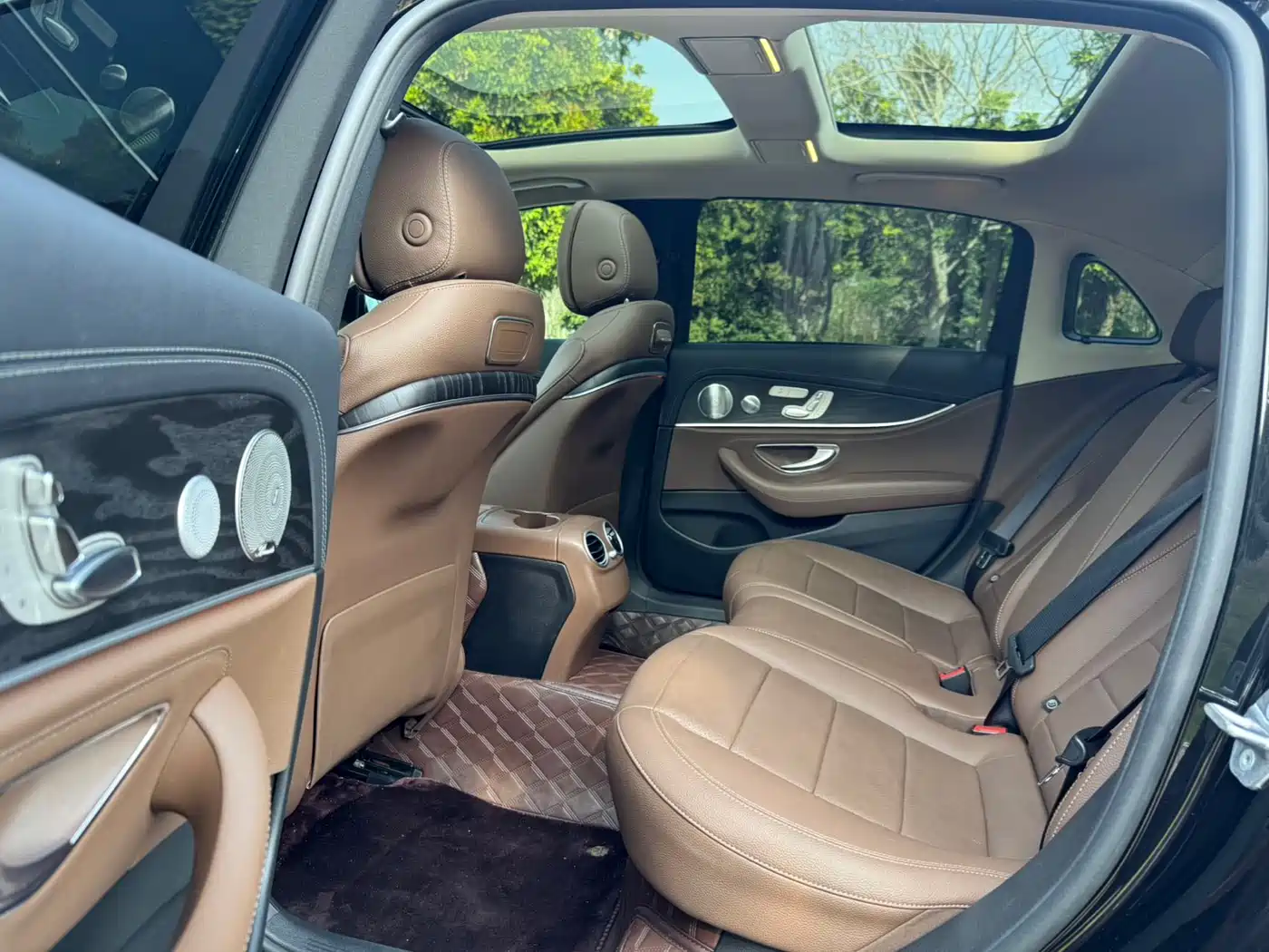 Mercedes-Benz E-Class 2020 Facelift E 300 L Sport Exclusive фото 5