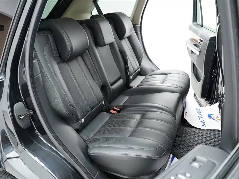 Фото 27 - Land Rover Range Rover Sport