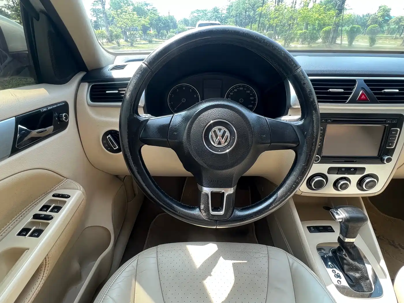 Volkswagen Bora 2011 1.4T AT Sportline фото 13
