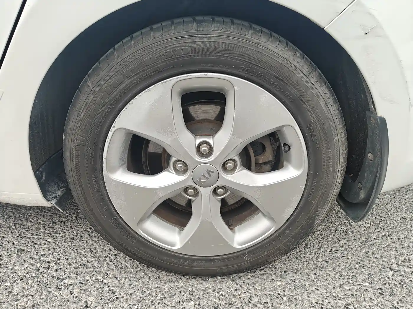 Kia Carens 2014 2013 2.0L 5-Seat Auto Standard China IV