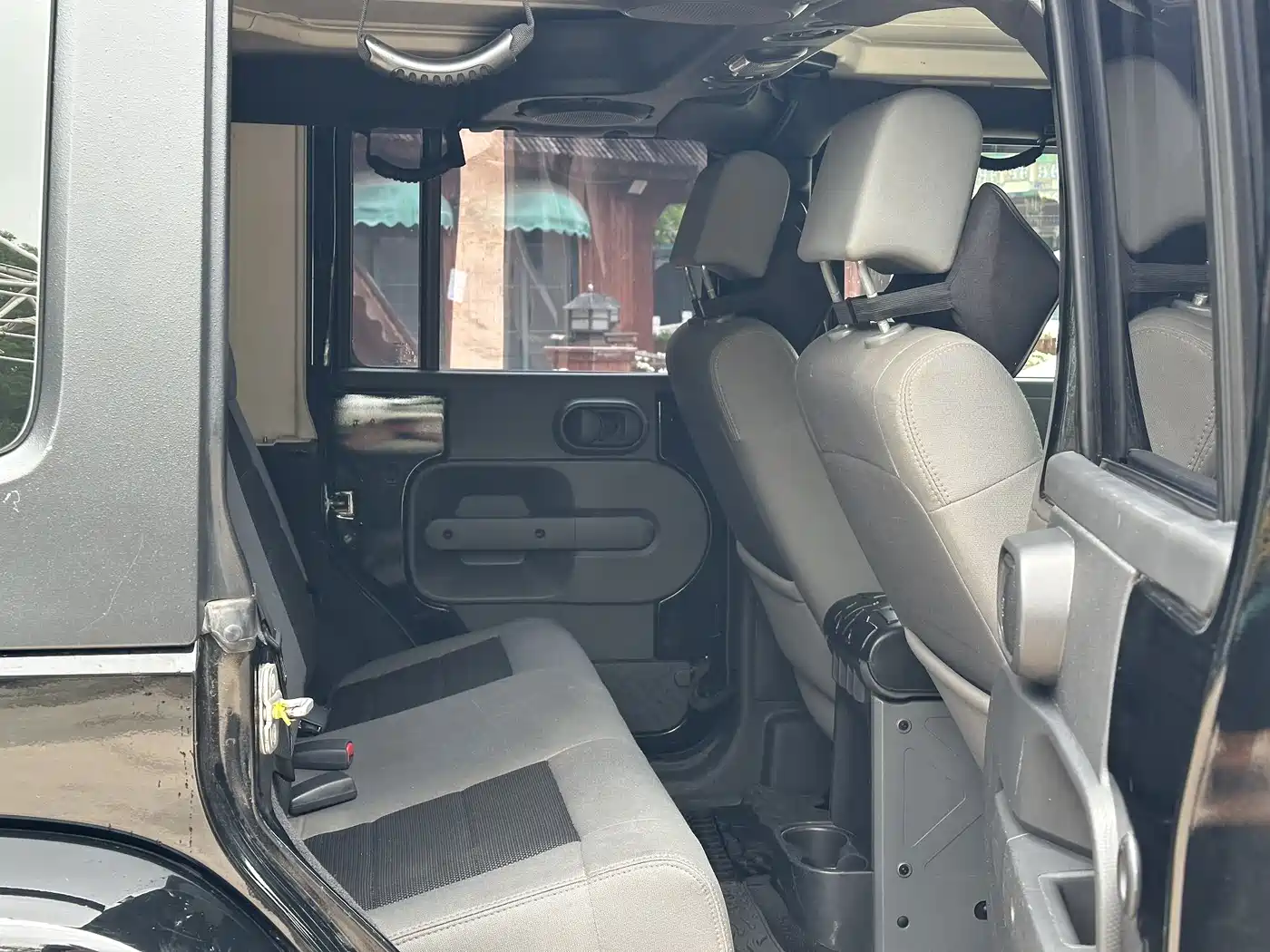 Jeep Wrangler 2010 2010 3.8L Sahara 4-Door