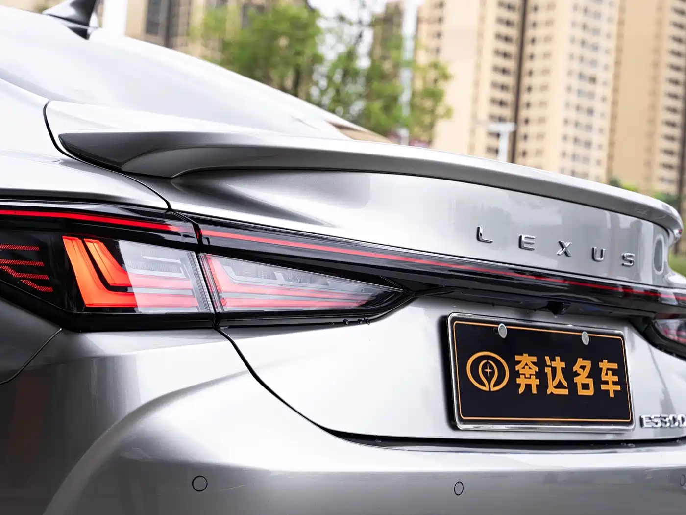 Lexus ES 2025 300h Ultimate Edition фото 7