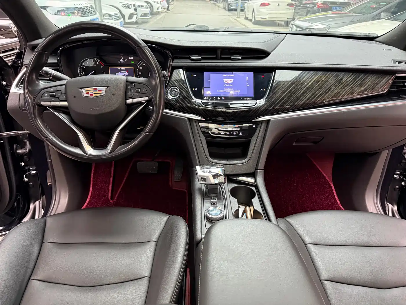 CADILLAC XT6